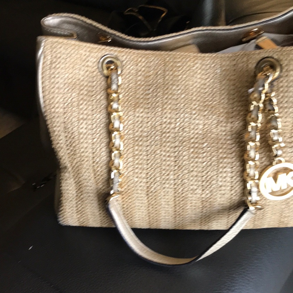 Michael Kors straw and leather purse